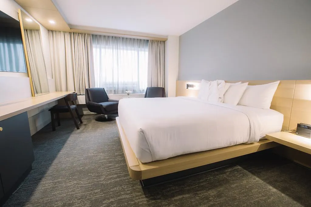 Inn At The Forks Winnipeg Hotel